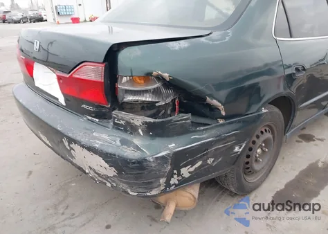 2000 Honda Accord 2.3 Lx из США, поврежденный, VIN JHMCG6651YC000354